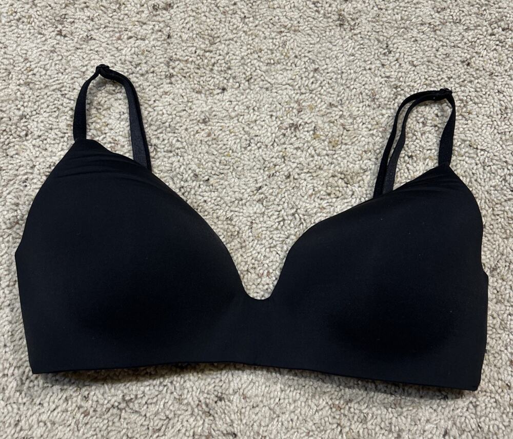 Victoria’s Secret Bra 32D T-Shirt Lightly Lined Wireless Convertible Black G26
